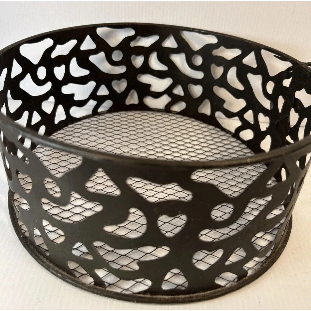 Decorative Metal Baskets With Circular Handles Eggs Flower Wash Cloth Towels